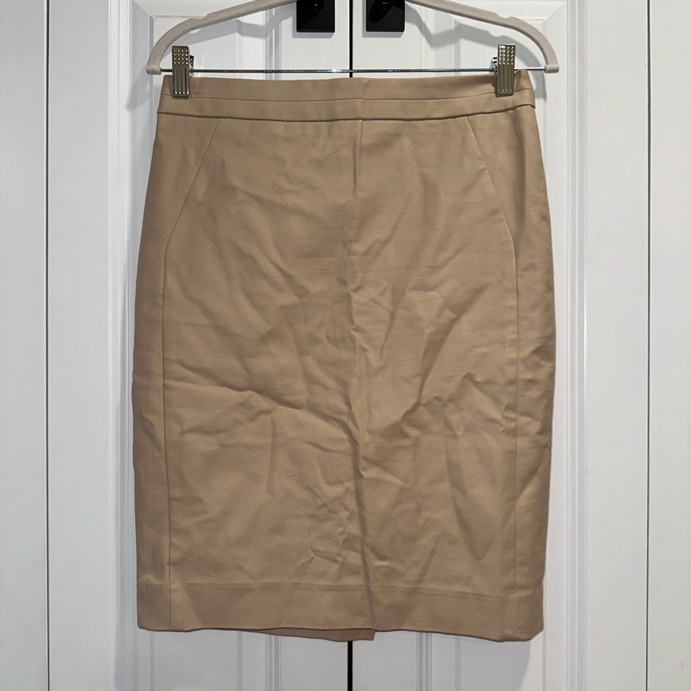 The Limites khaki women’s skirt